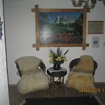 Schwarzenbacher Apartment *